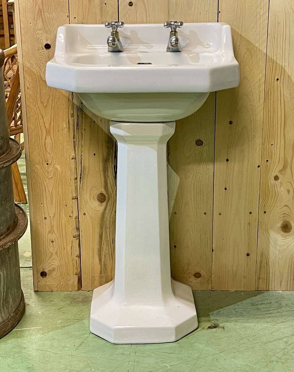1930s Art Deco Washbasin