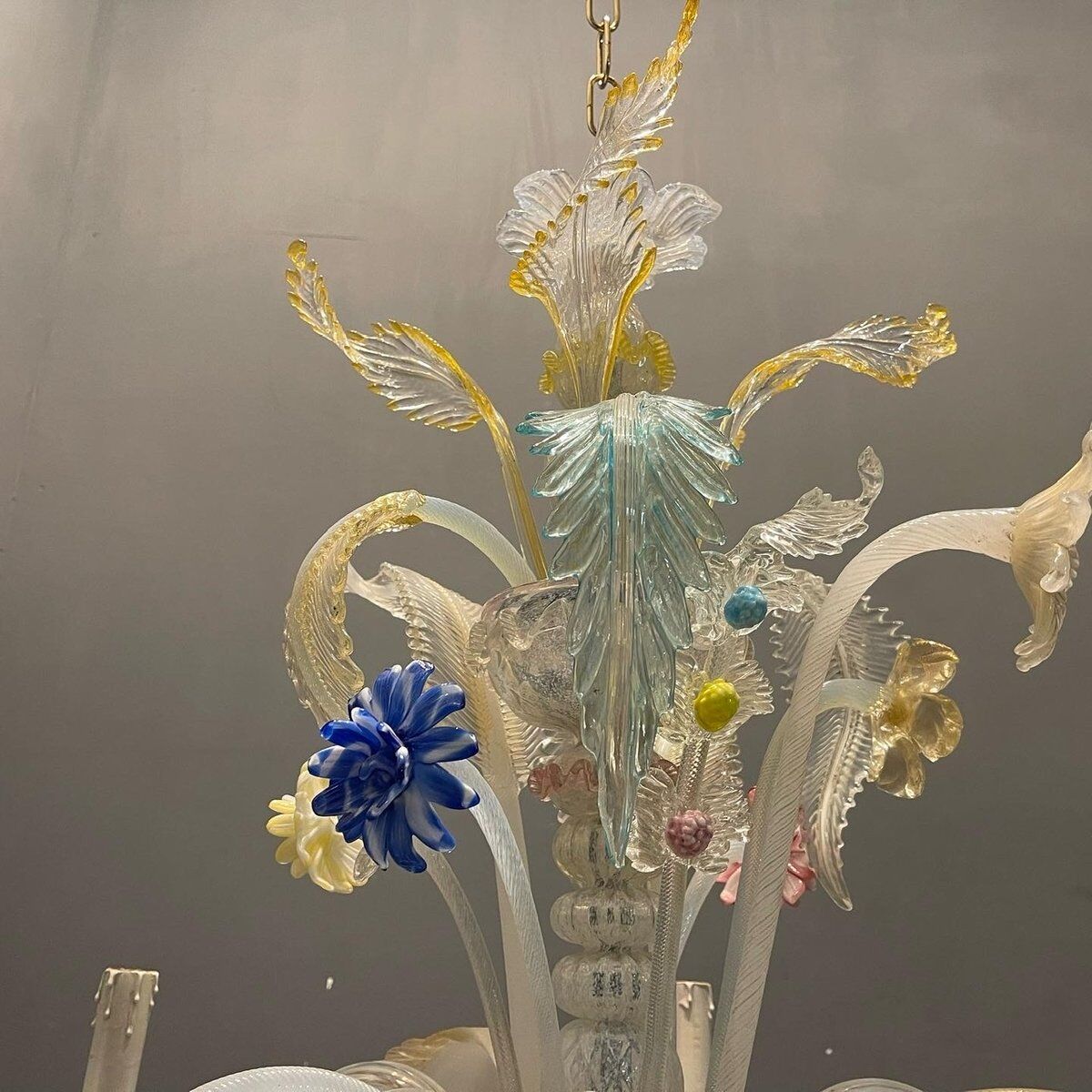 Italian harlequin chandelier in Venetian murano glass