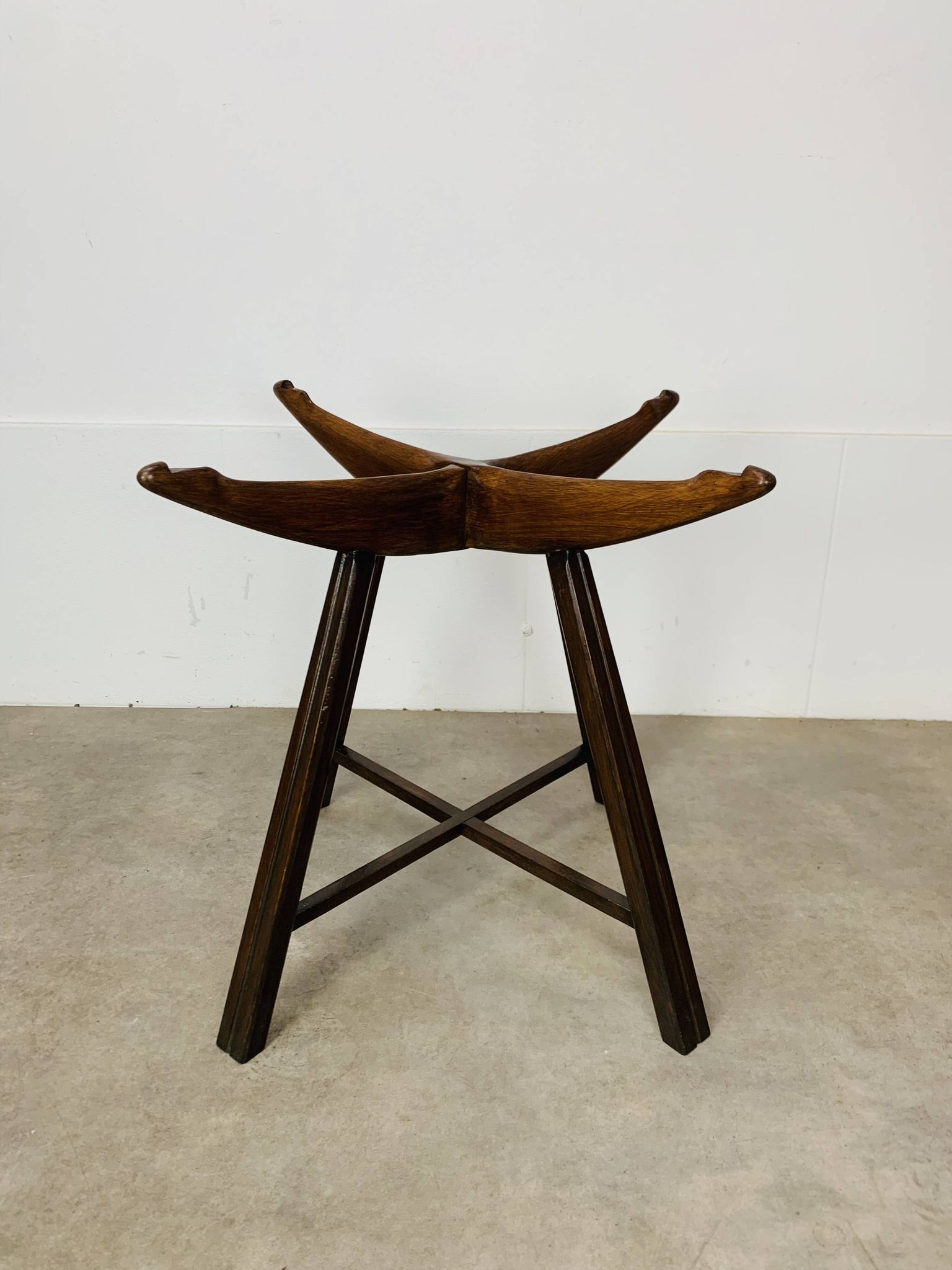 Table d’appoint en bois et verre, Italie, années 60, guéridon