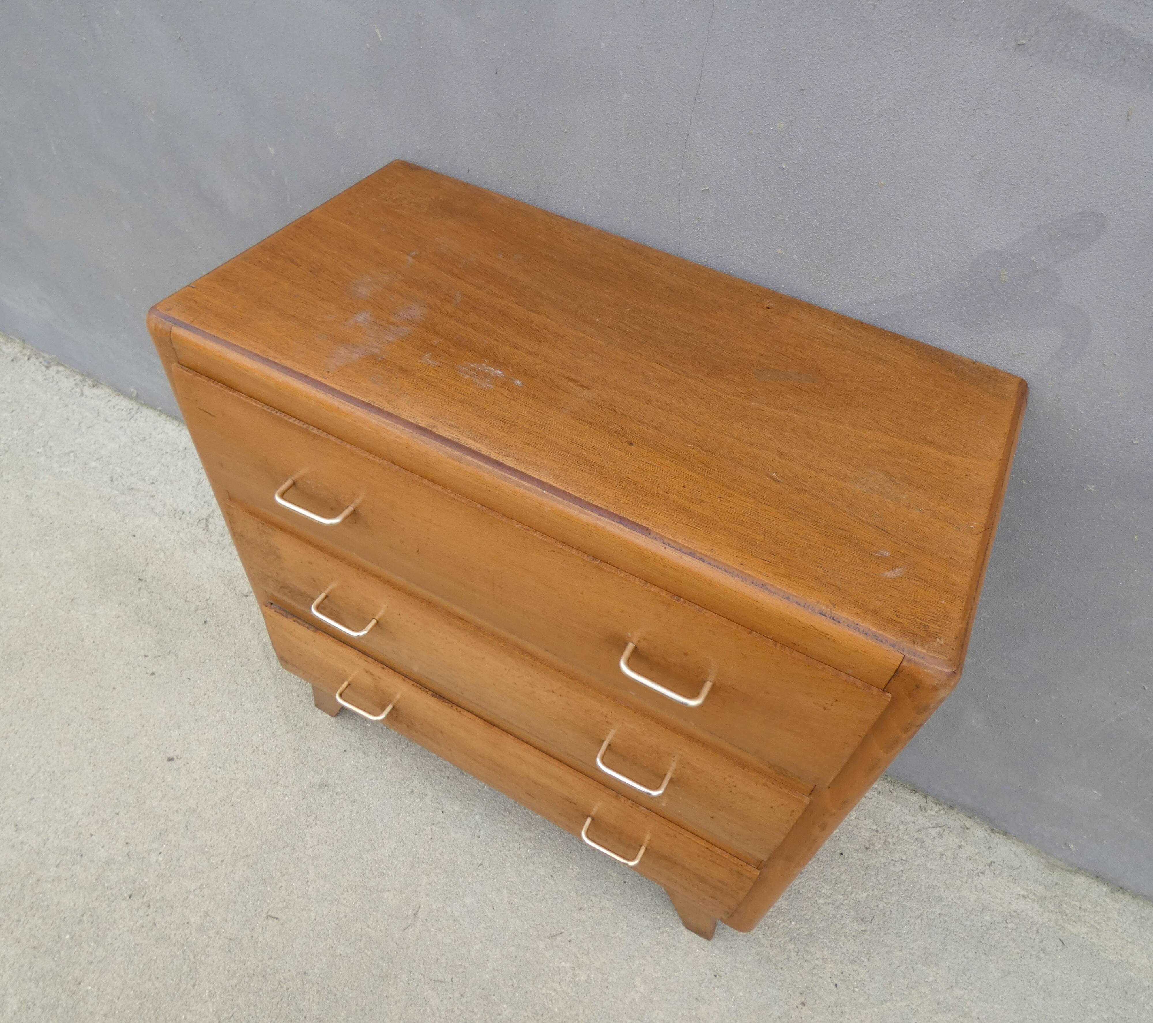 commode vintage en bois pieds compas