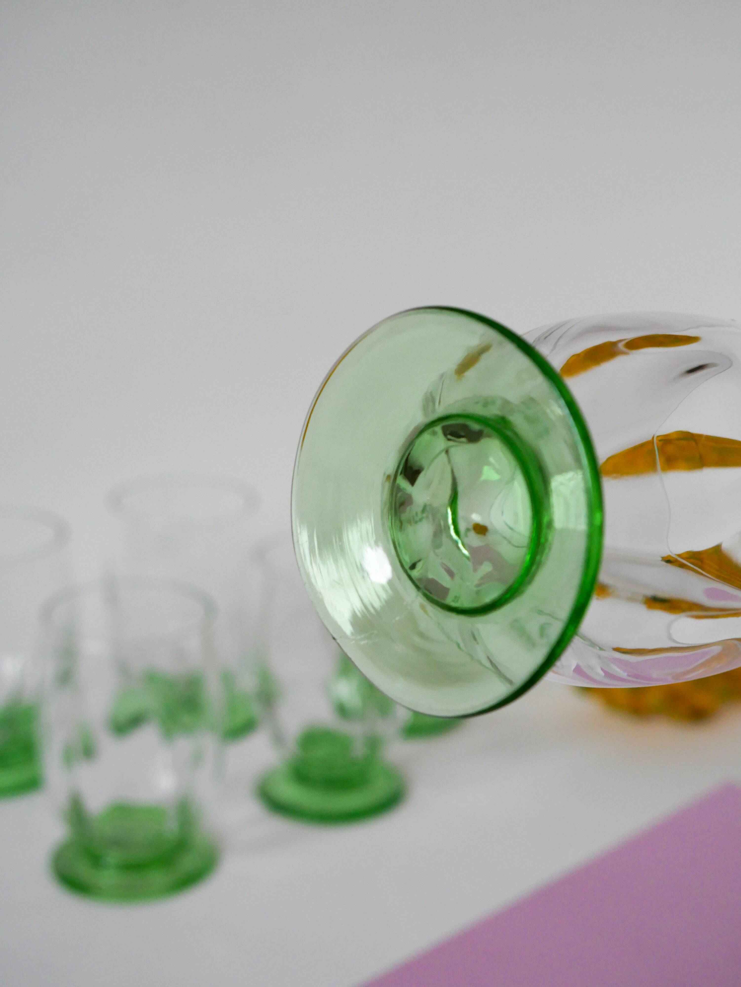 Set of 6 large Art Deco glasses in green glass, 1930