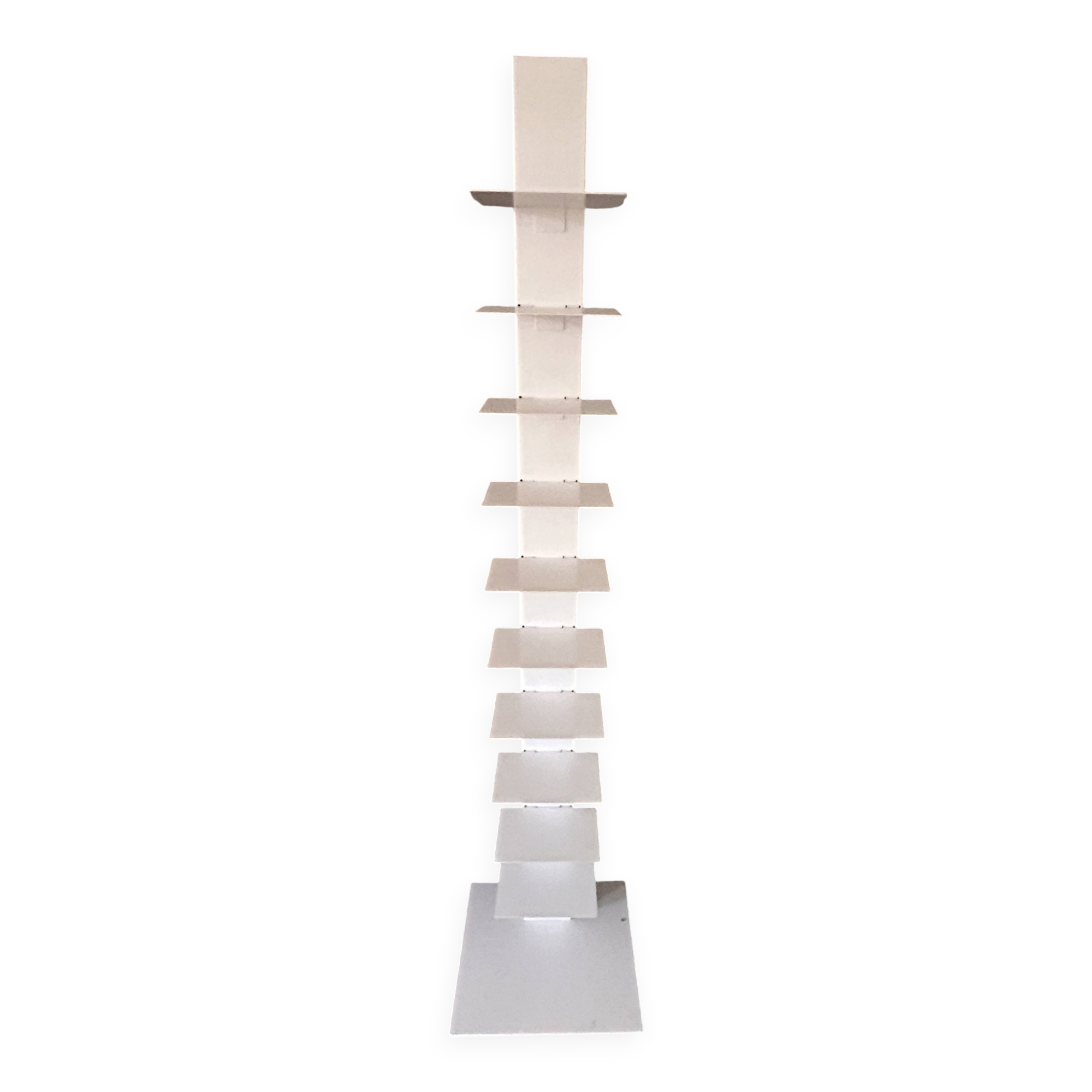 Sapiens Library Column — BBB Italia / Bruno Rainaldi