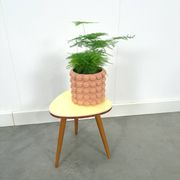 Table à plantes jaune avec pieds en bois 1950, table d'appoint