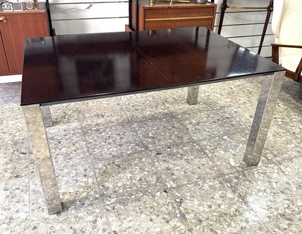 Table à manger attribuée à Giovanni Offredi pour Saporiti, années 1970.