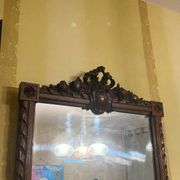 Miroir en bois sculpté style Louis XVI