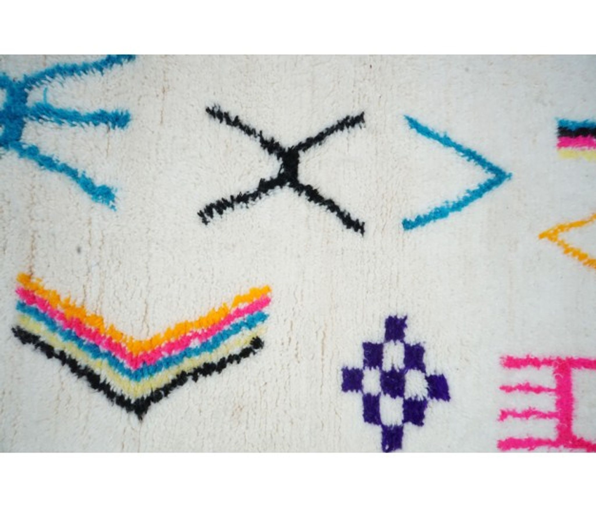 Colorful Berber carpet 203x154cm