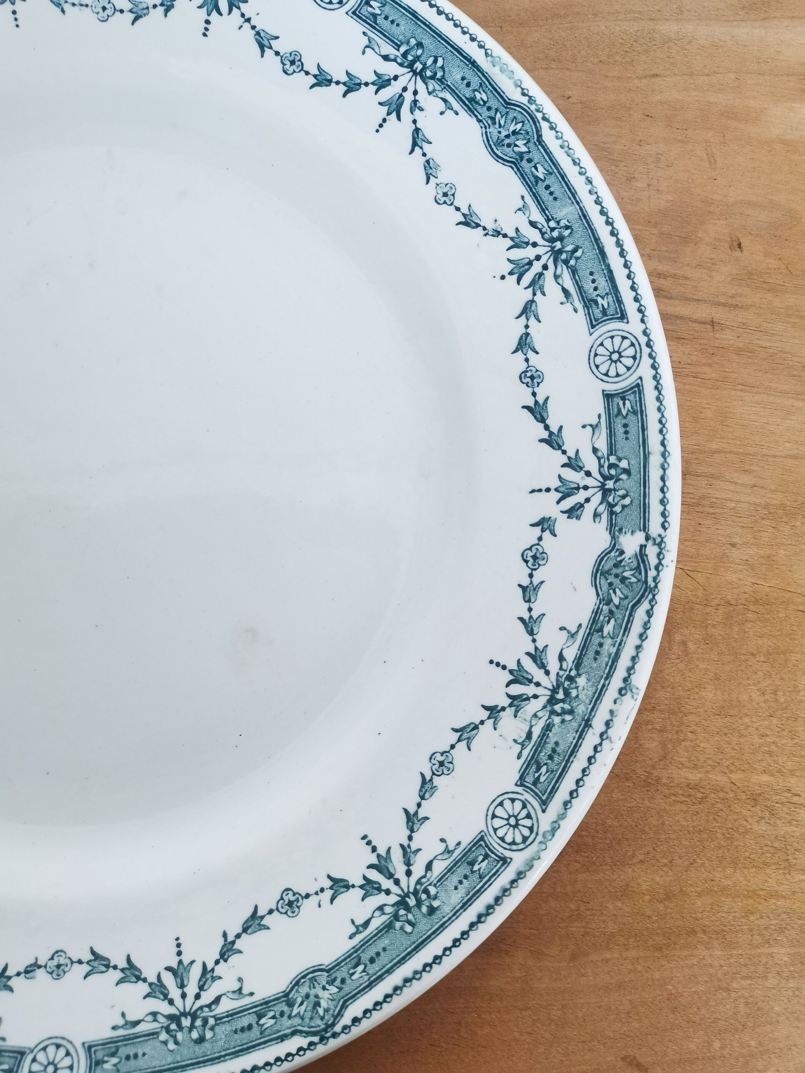 Faience dish Moulin des loups and Hamage