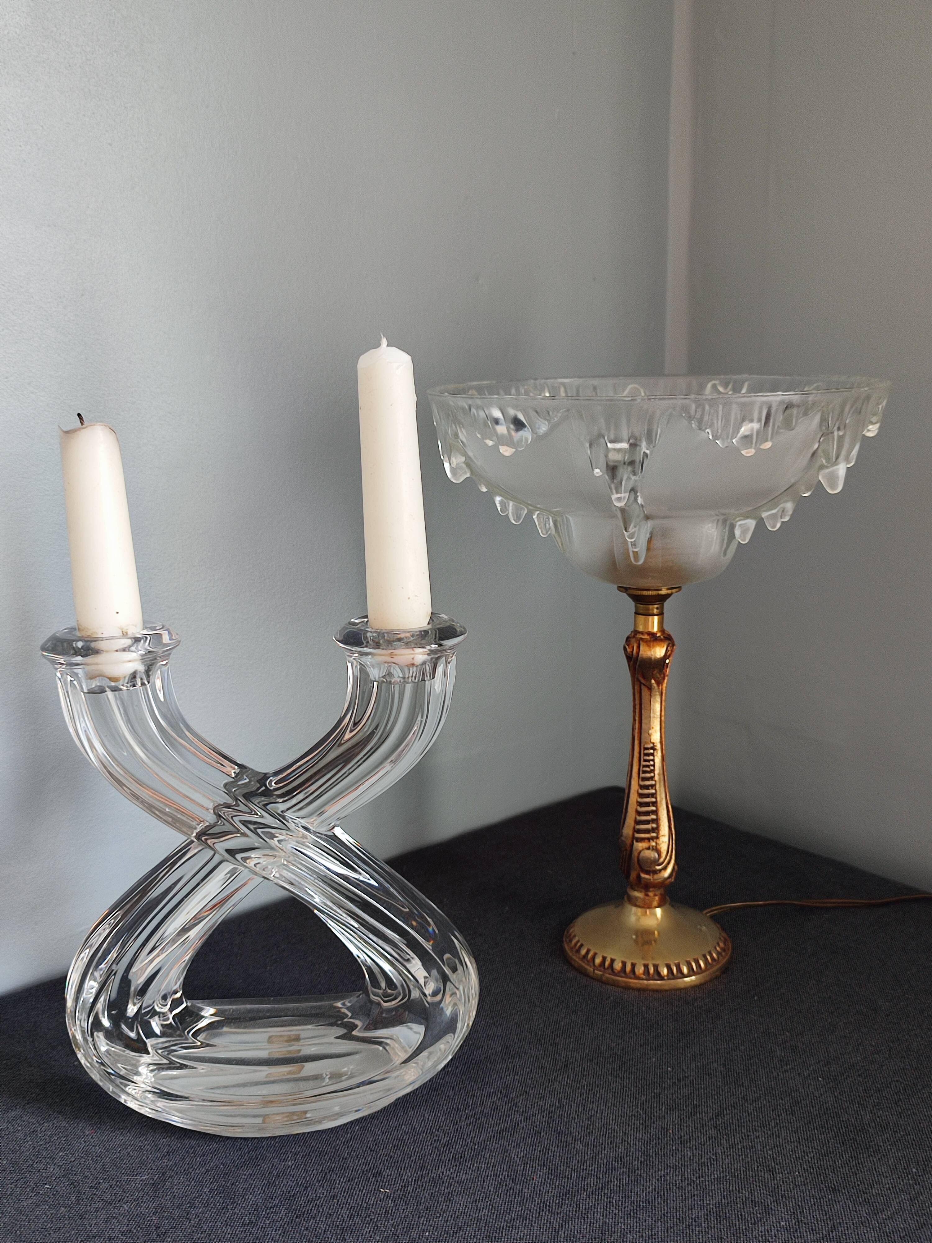 Antique table lamp in bronze and pressed glass by Ezan