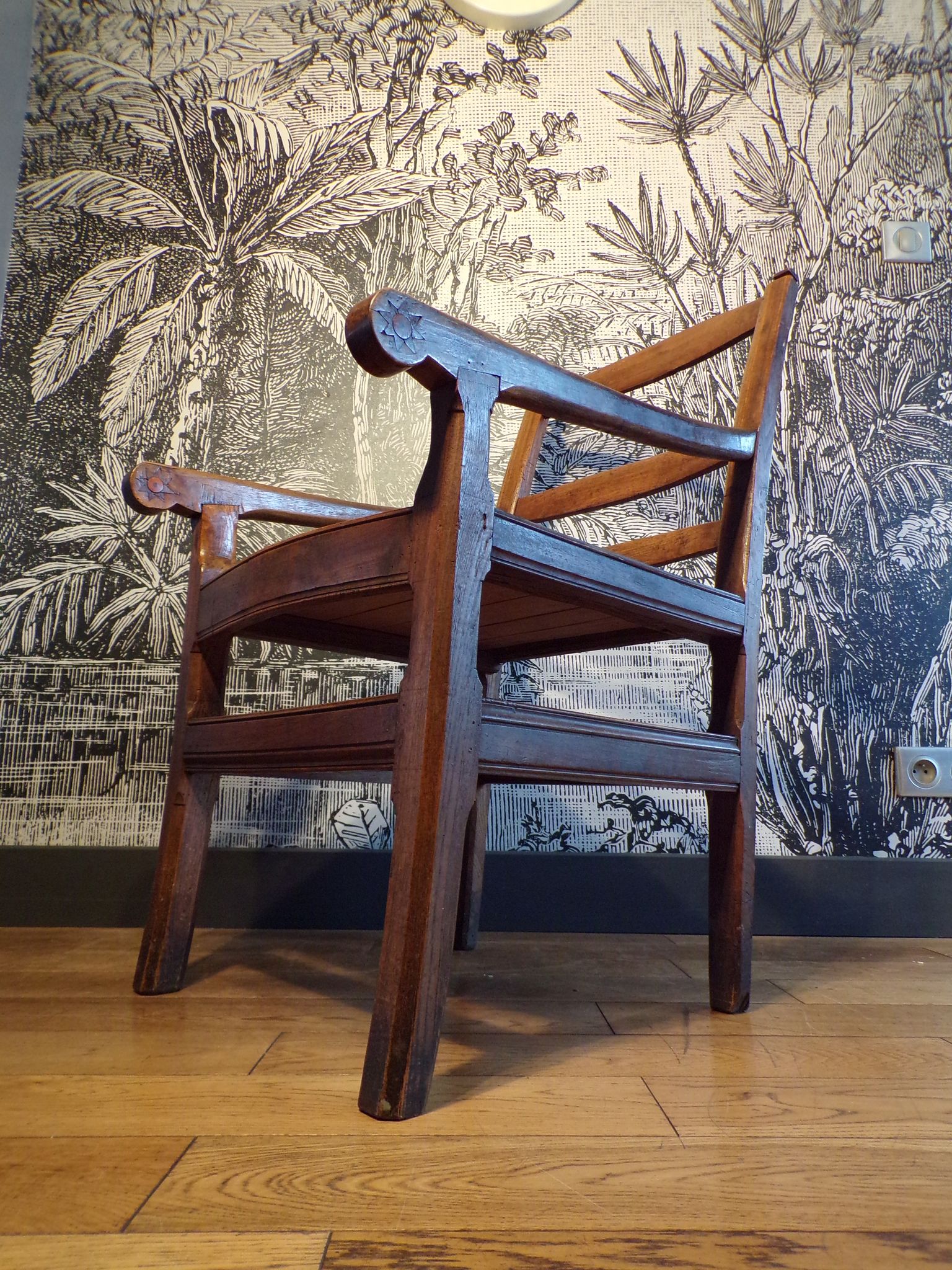 Lorraine chair 1800