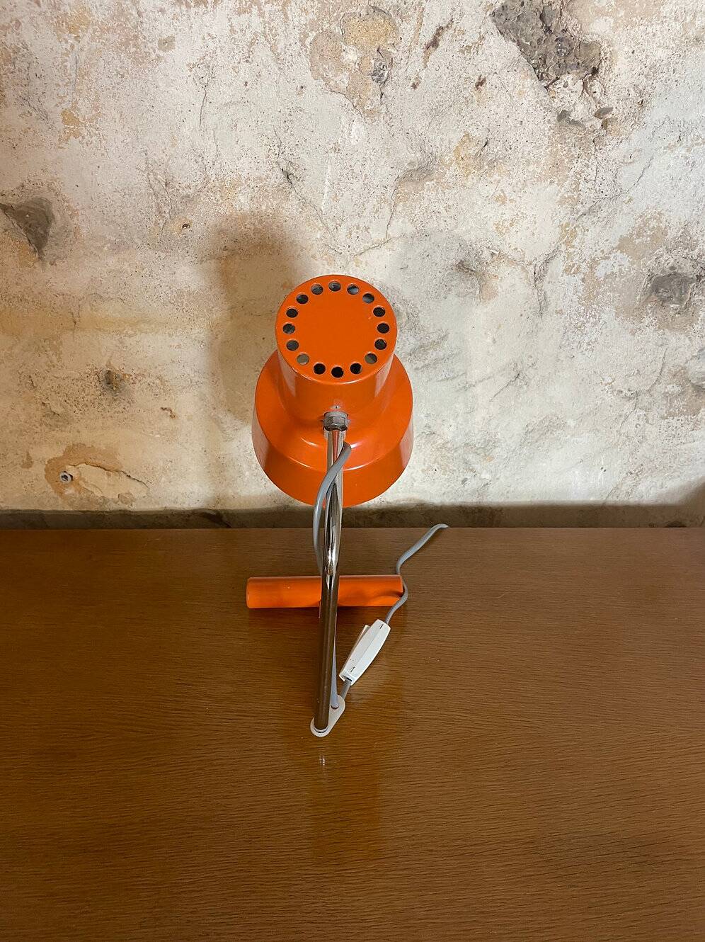 Desk lamp