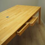 Bureau en hêtre, design danois, années 1980, production : Danemark