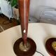 Paire de lampe pied bois et opaline blanche