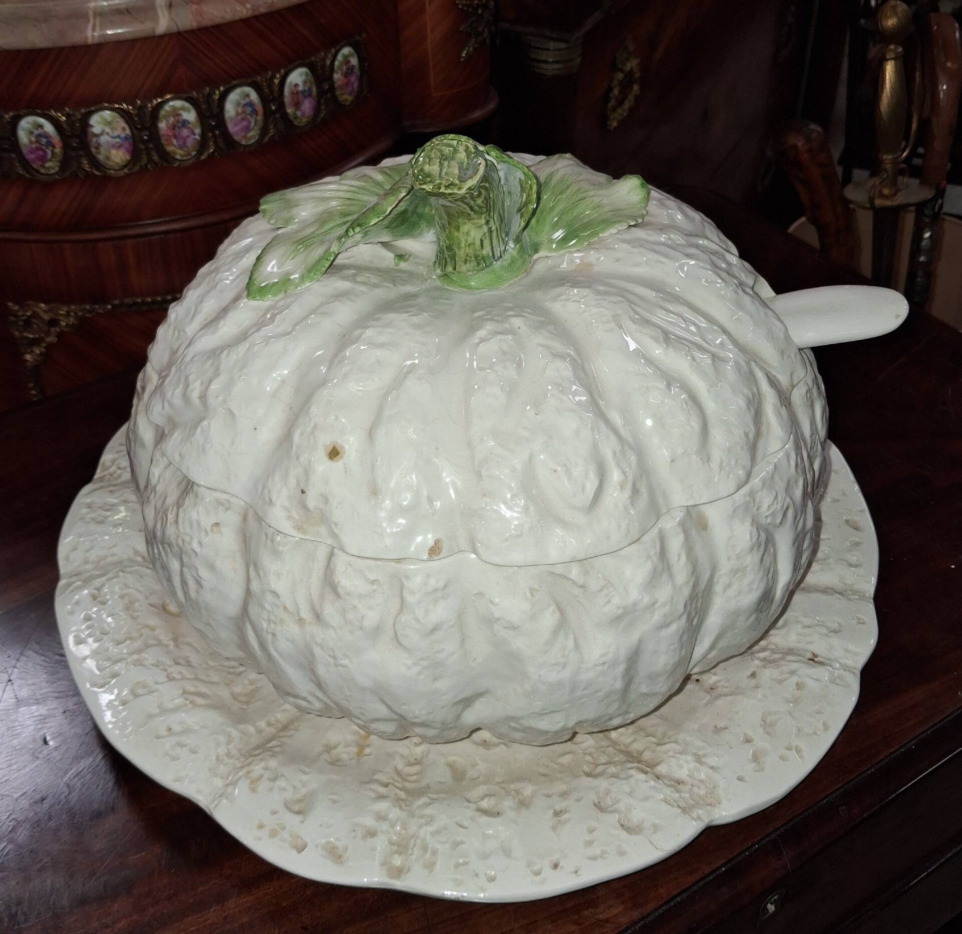 Italian Faience Soup Tureen Trompe-l'Œil in the Shape of a Pumpkin