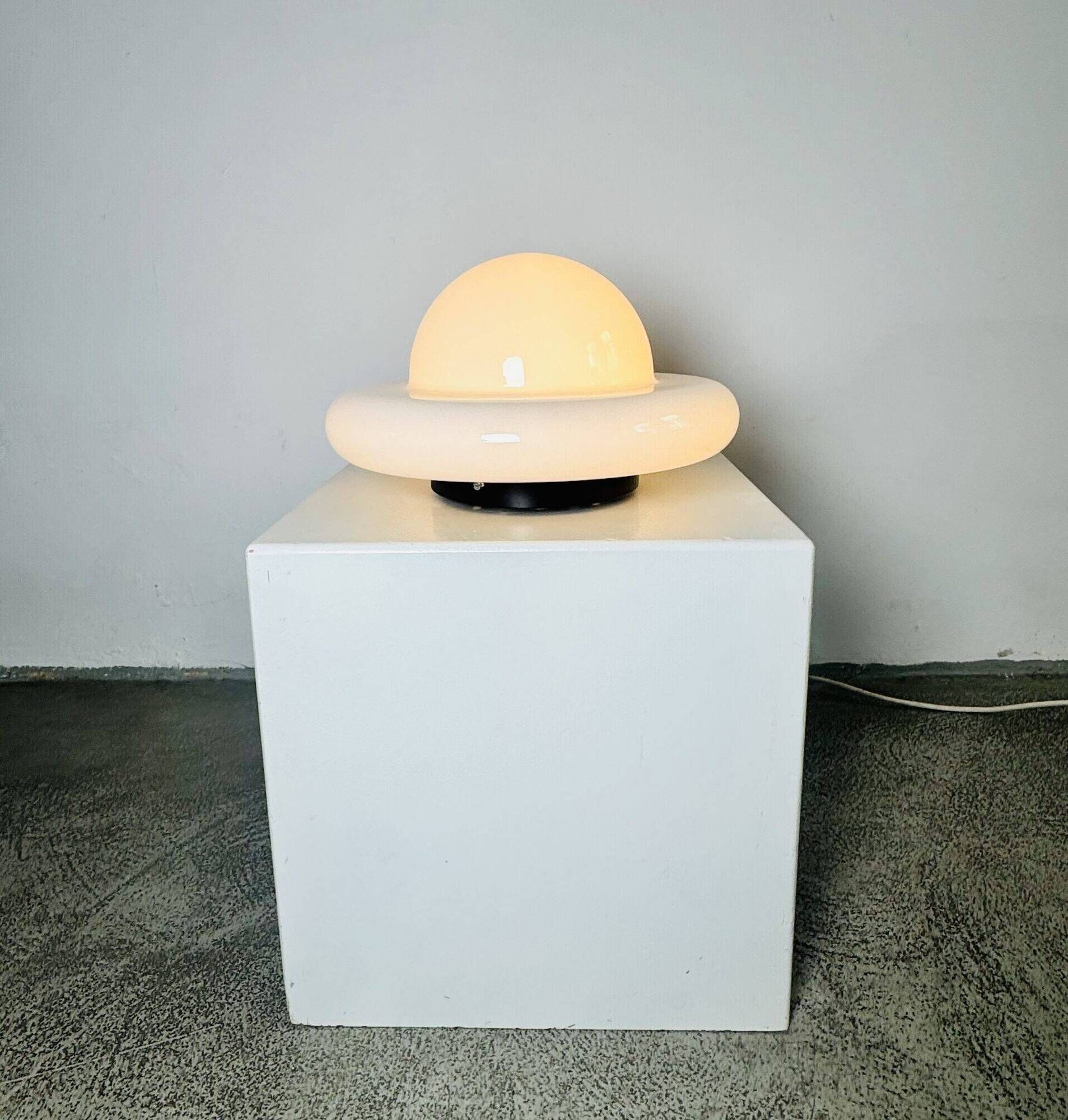 Sculptural Ufo Space Age Table Lamp In Opal Glass, Italy, 1970S