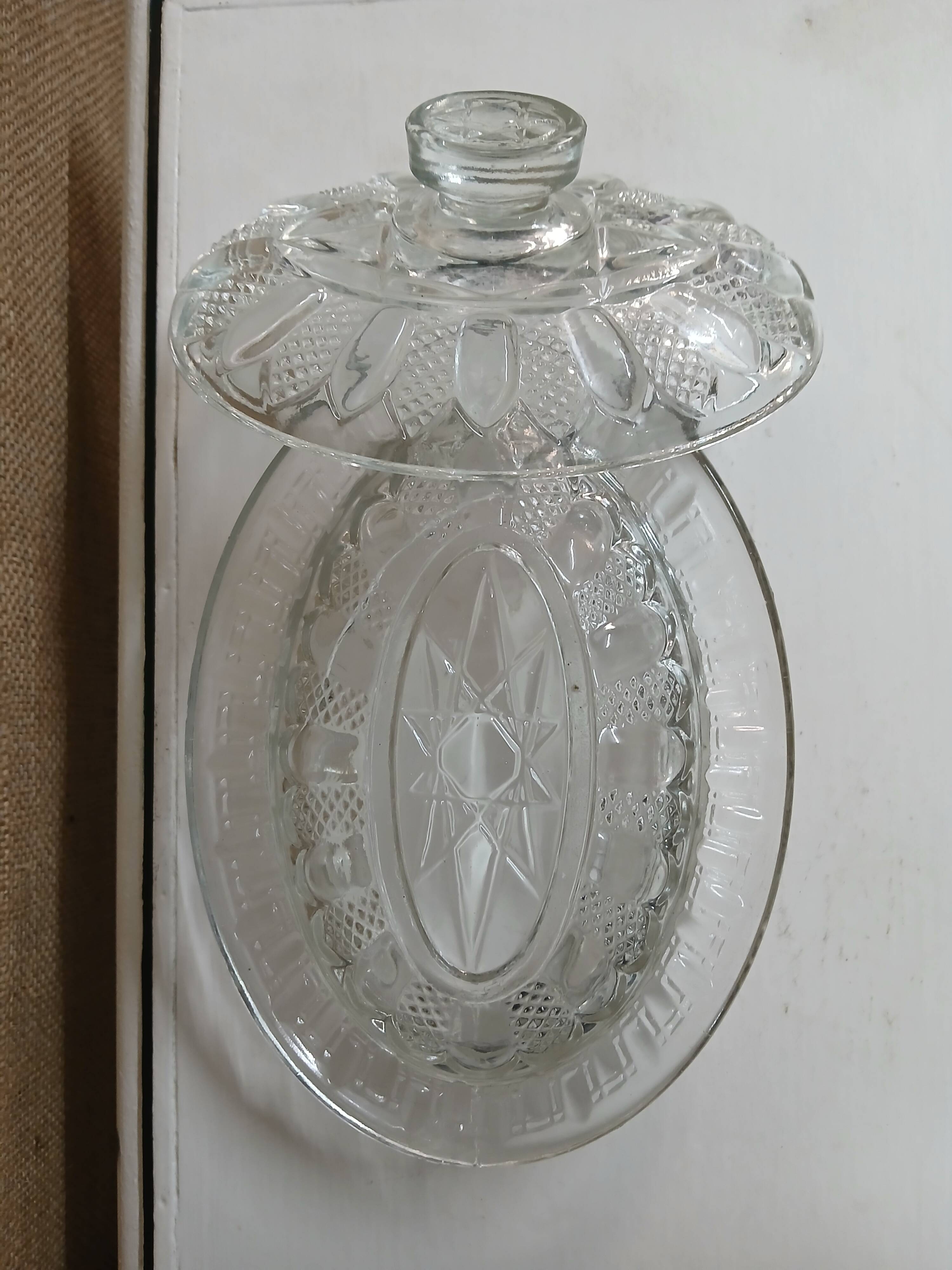 Butter dish