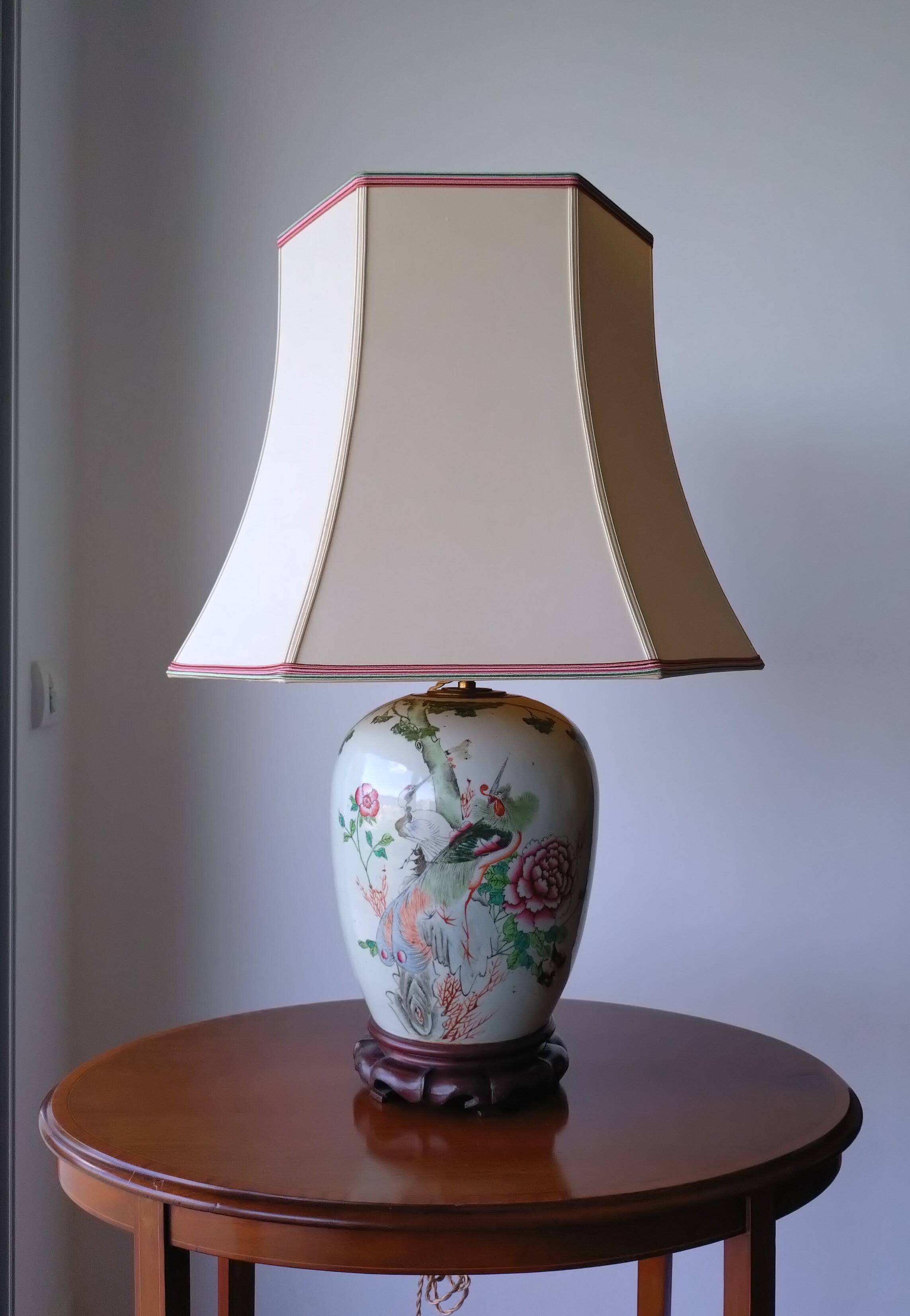 Chinese porcelain lamp from the early 20th century