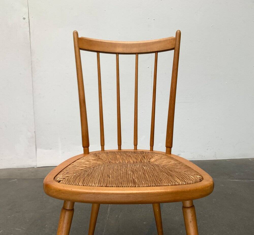 Mid-century wooden chair set in the style of Arno Lambrecht, 1950s.
