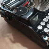 Typewriter continental wanderer 30s