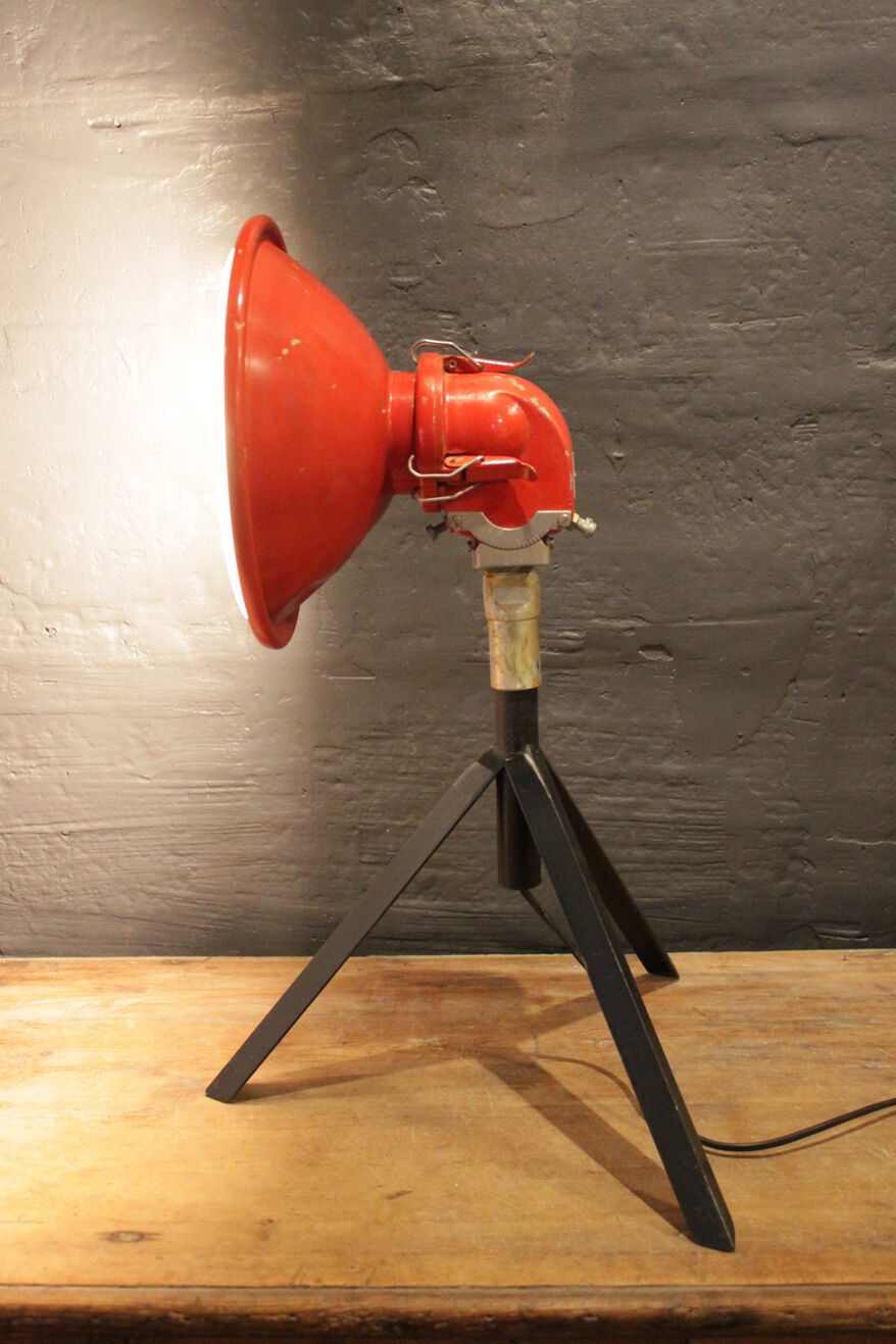 Projecteur d'aérodrome sur pied tripode