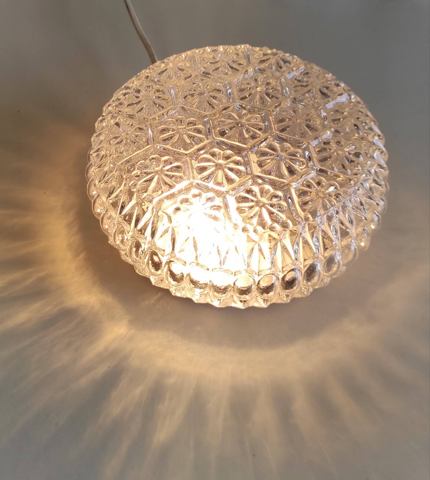 Ceiling light or wall sconce in moulded floral glass - 70s