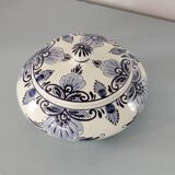 Vintage '50 Delft box.