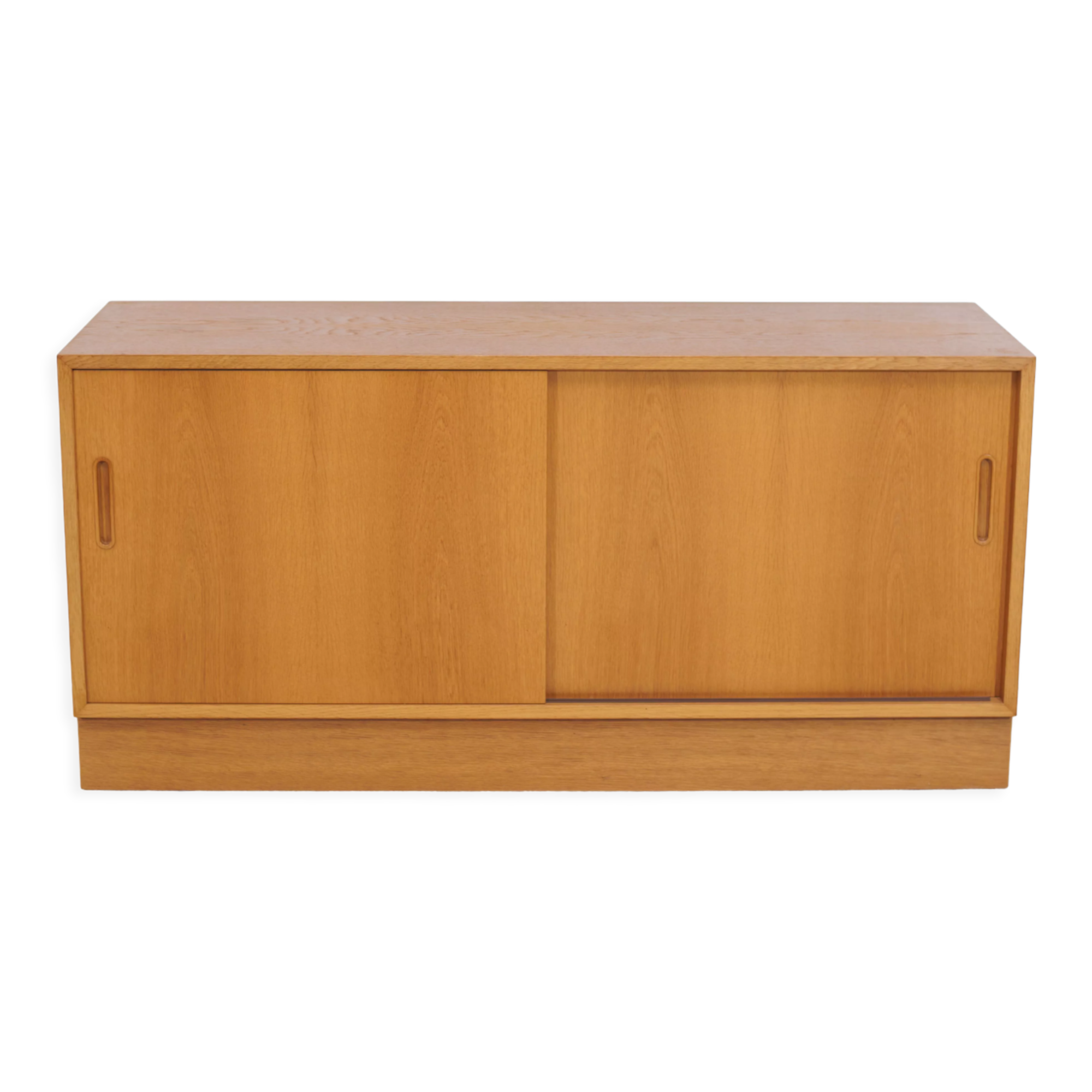 Hundevad oak sideboard