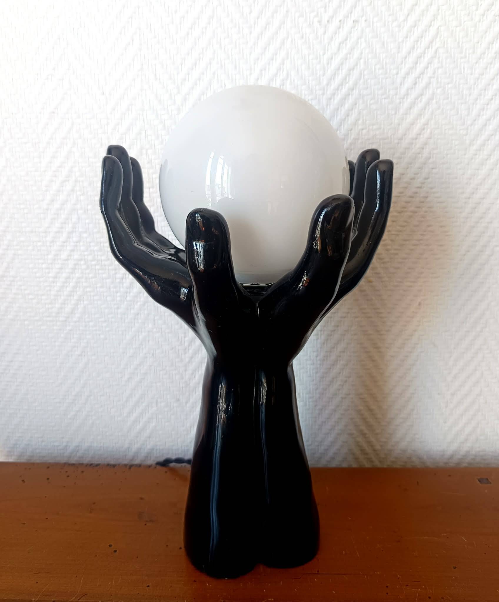 Vintage 1970s mains lamp
