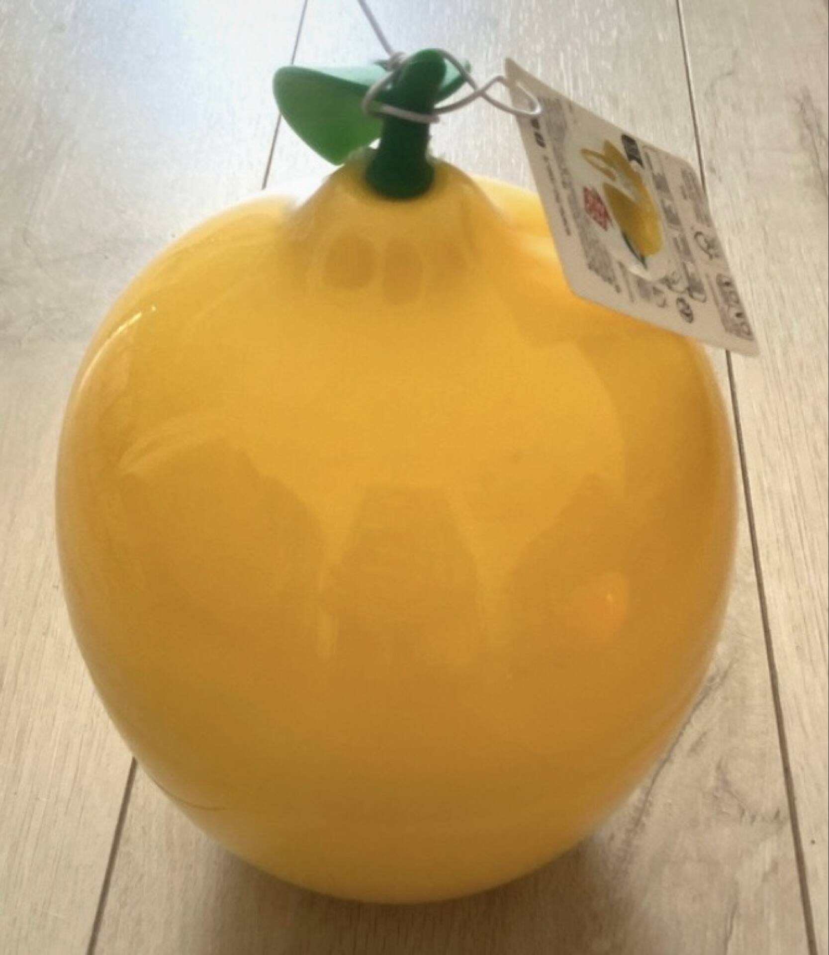 Lemon ice bucket