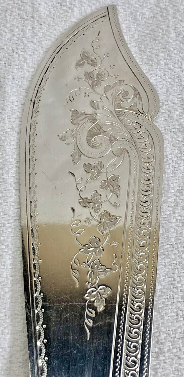 Antique Victorian fish serving cutlery, bone and silver-plated metal