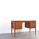 Bureau en teck danois des années 1960.