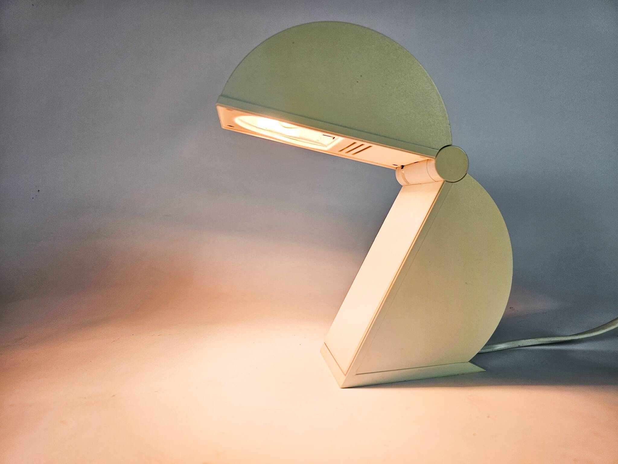 JM RDM - design Mario Bertorelle - modelo Disco - Italy - 1980's