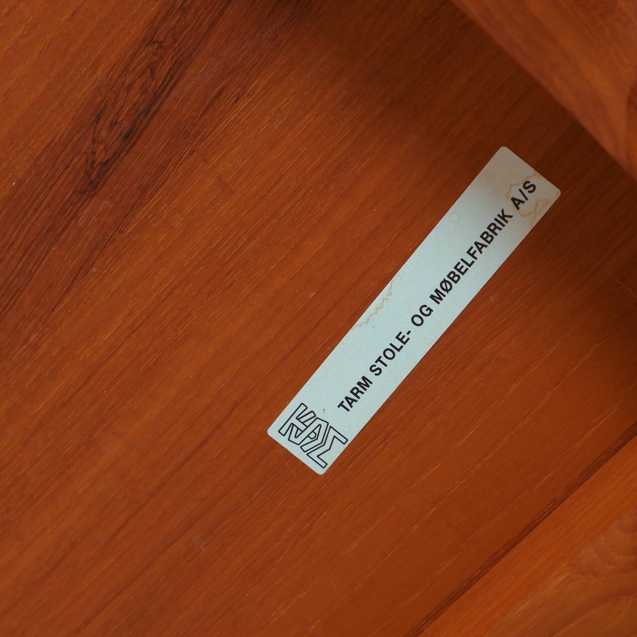 Round dining table by Tarm OG Stole Mobelfabrik in solid teak