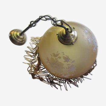 suspension Art déco. avec motifs floraux & perles