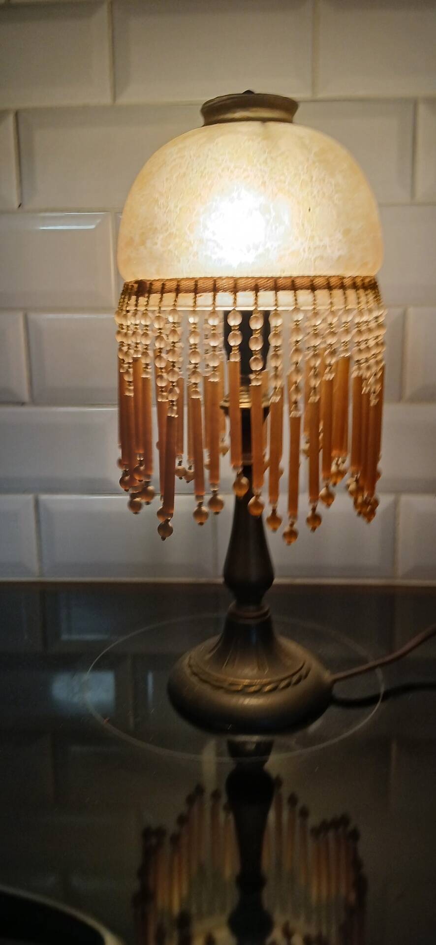 Table lamp