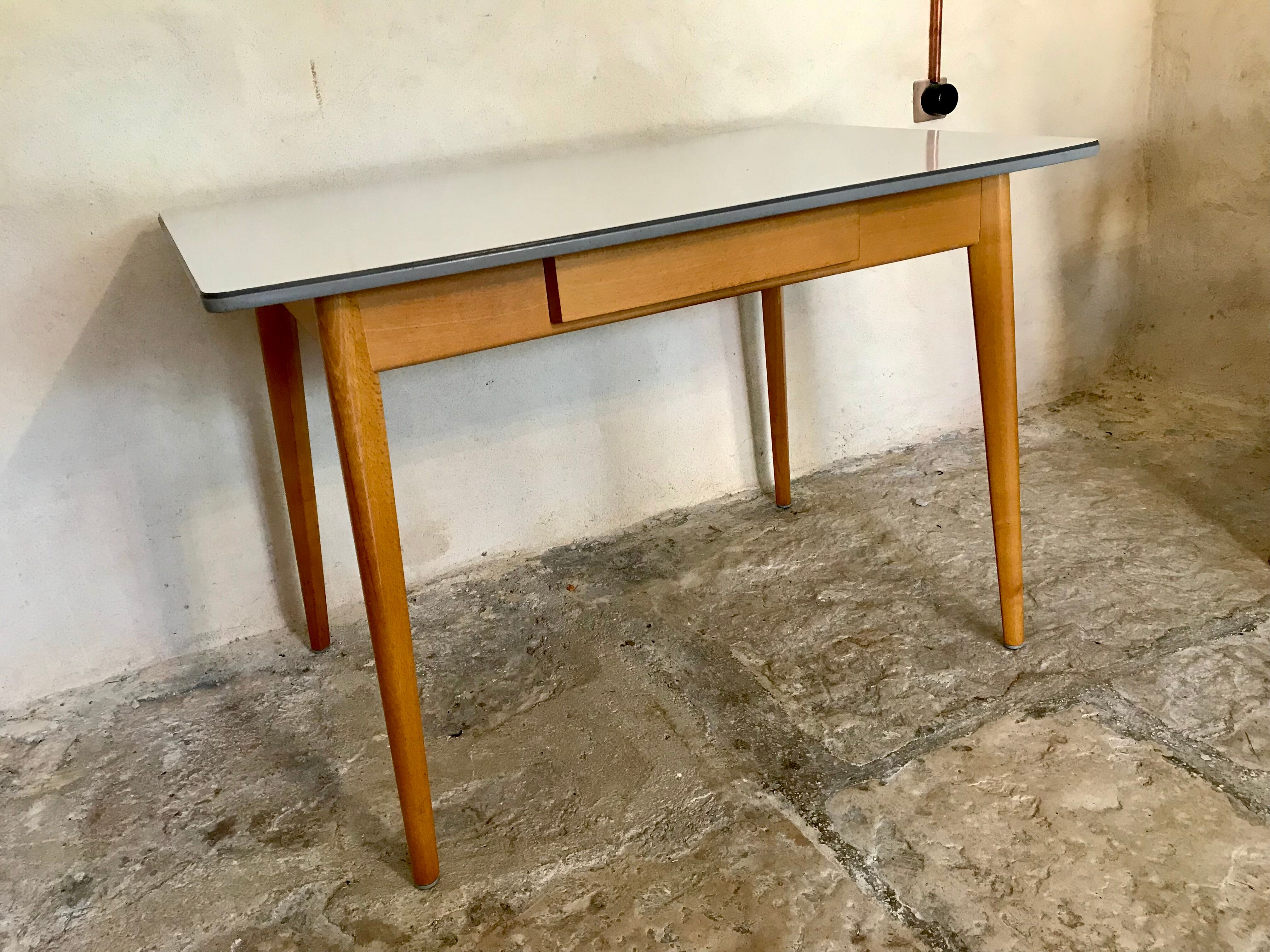 Kitchen table in formica 1960's base wood compass