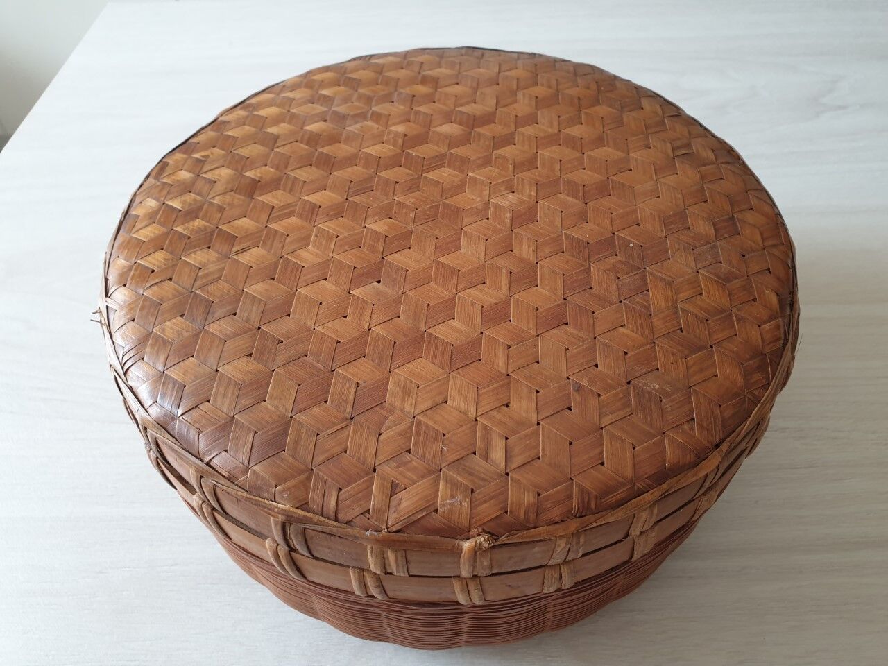 Wicker box