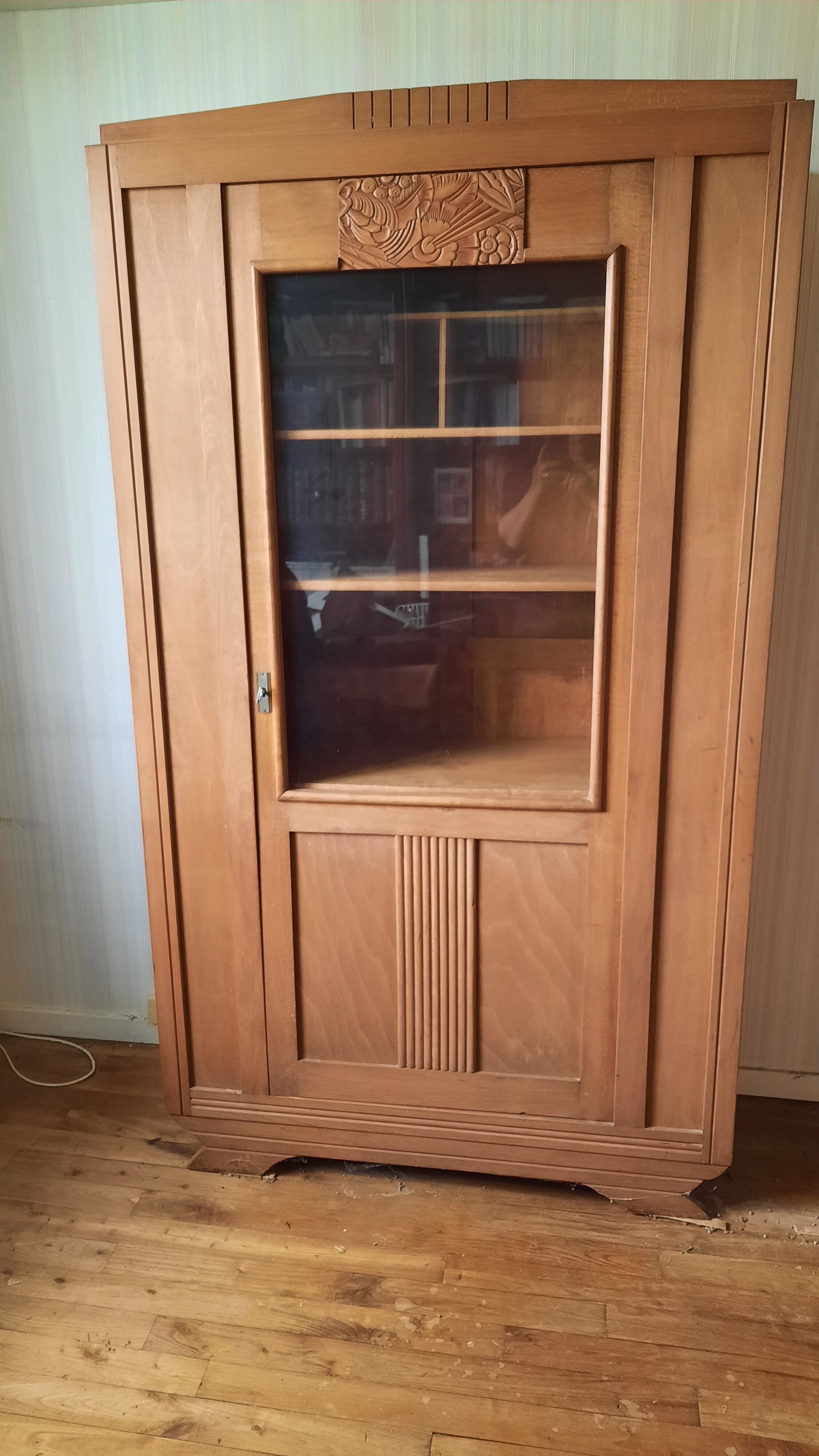 Art Deco style showcase