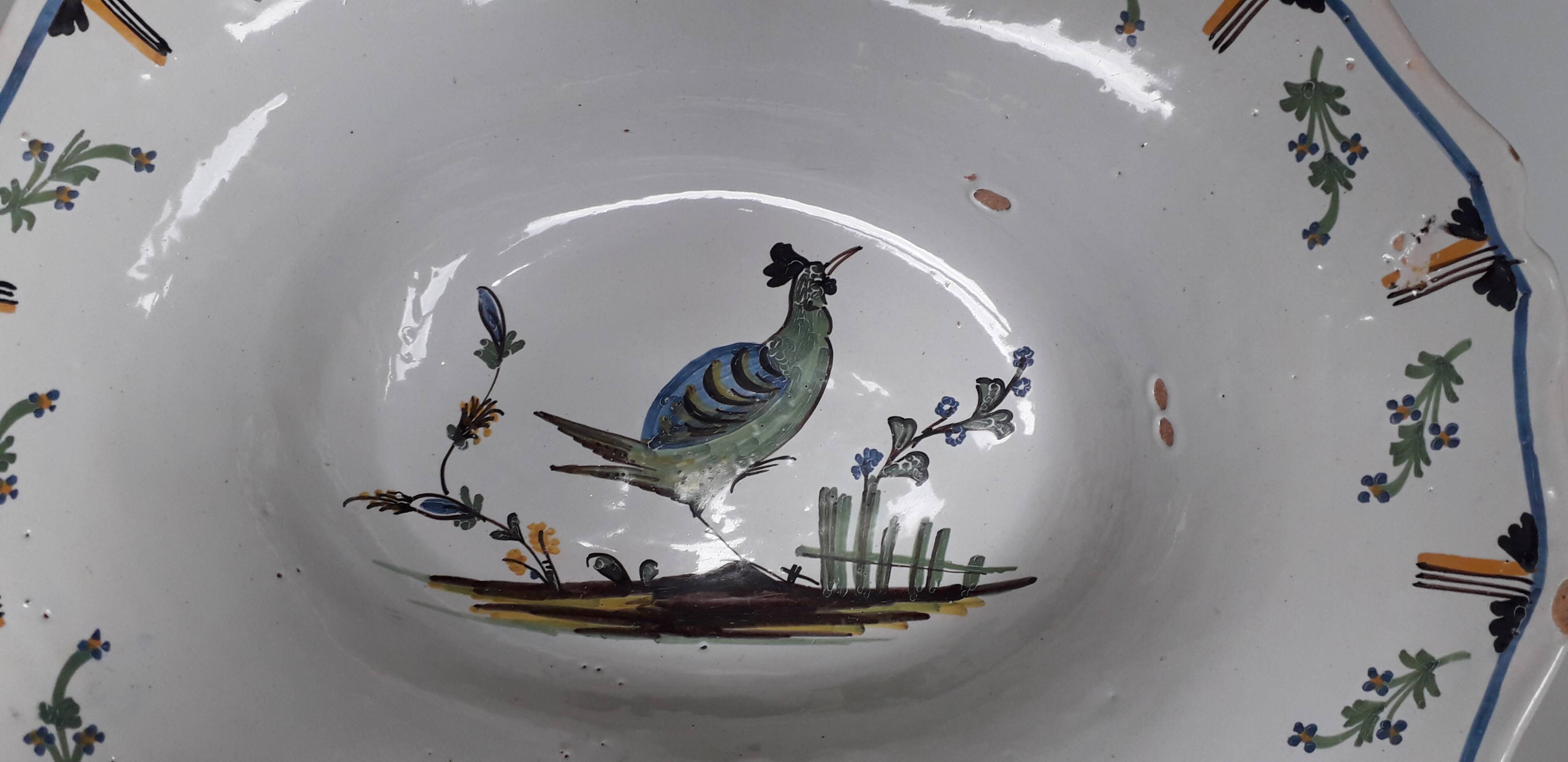 Nevers faience shaving dish - 18th century - Bird decoration