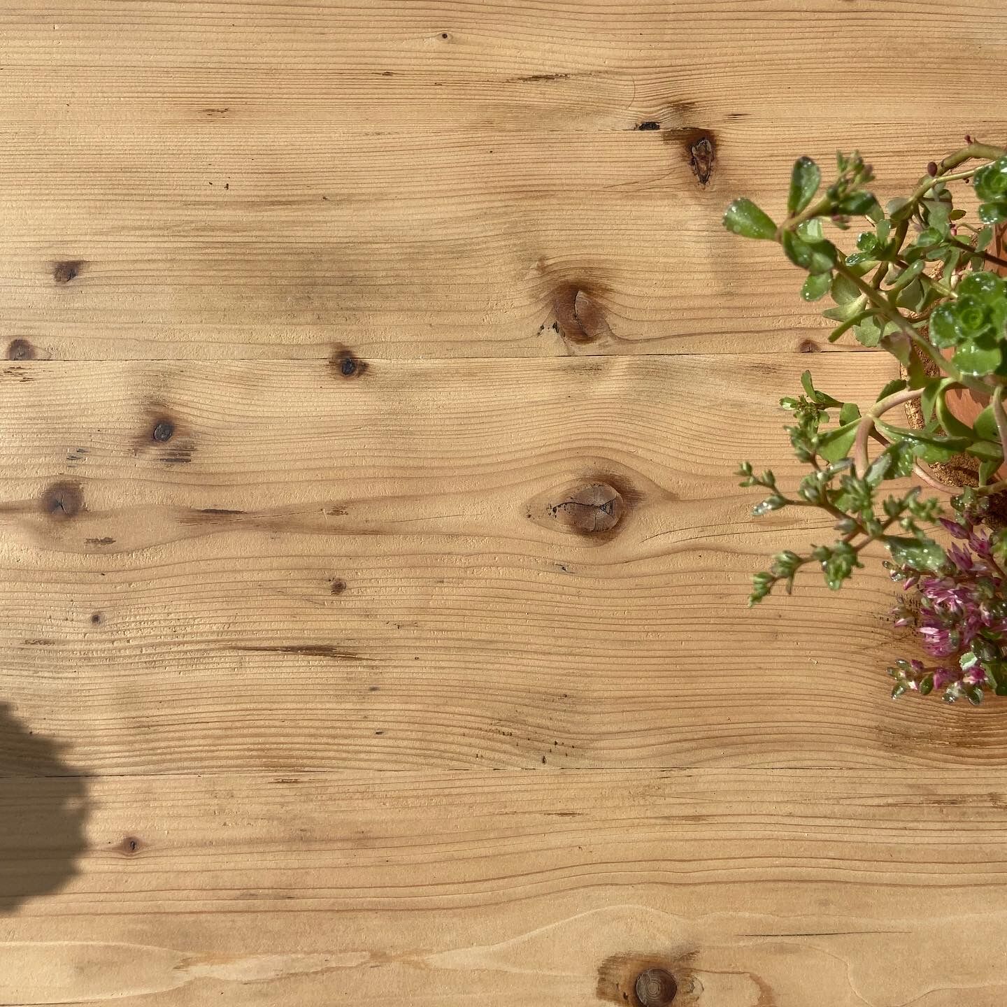 Farm table
