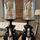 Paire de bustes Bellini et Puccini sous globe en verre.
