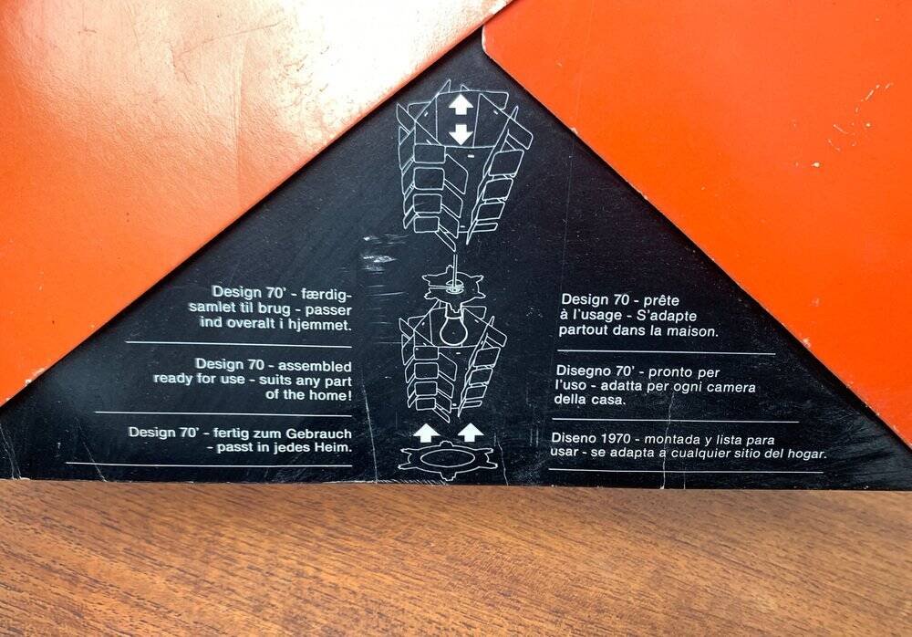 Yellow folding pendant lamp from the mid-century space age by Gunner Jensen, 1970s.