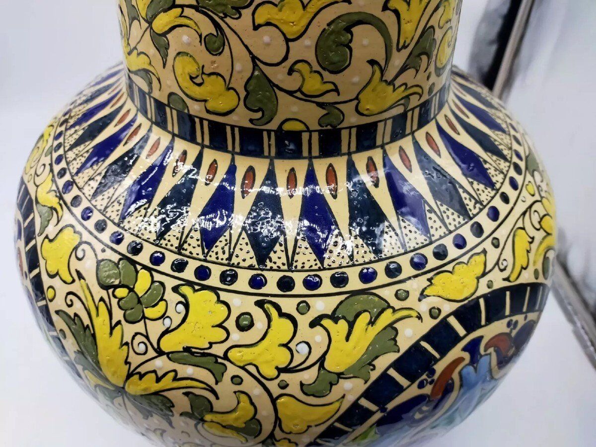 Vase En Majolique Art Nouveau