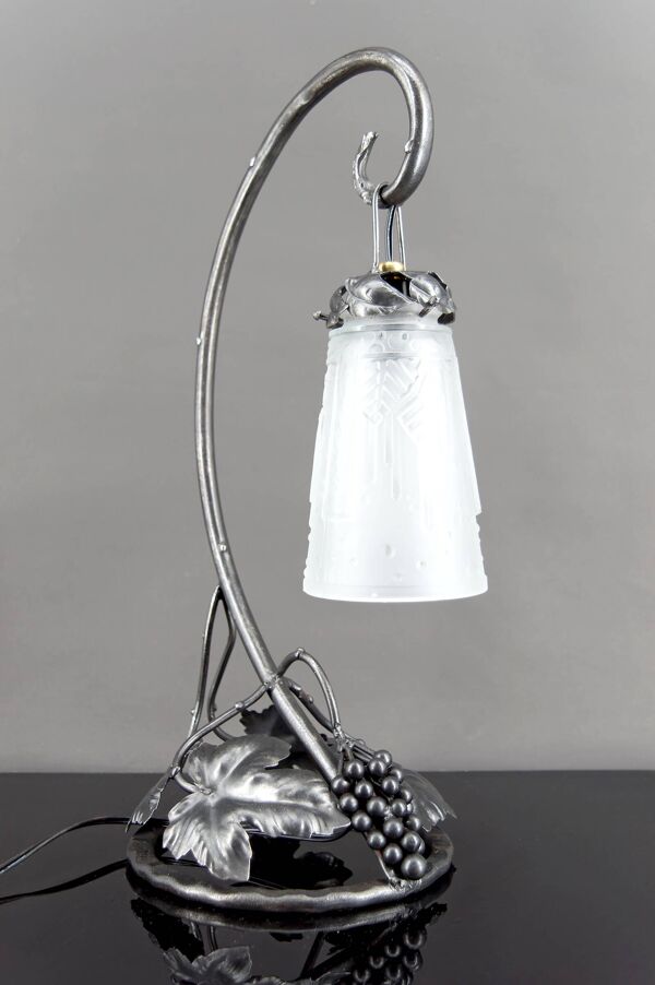 Lampe en Fer Forgé, ''Vigne'', Muller Frères Lunéville, Art Déco, c. 1930