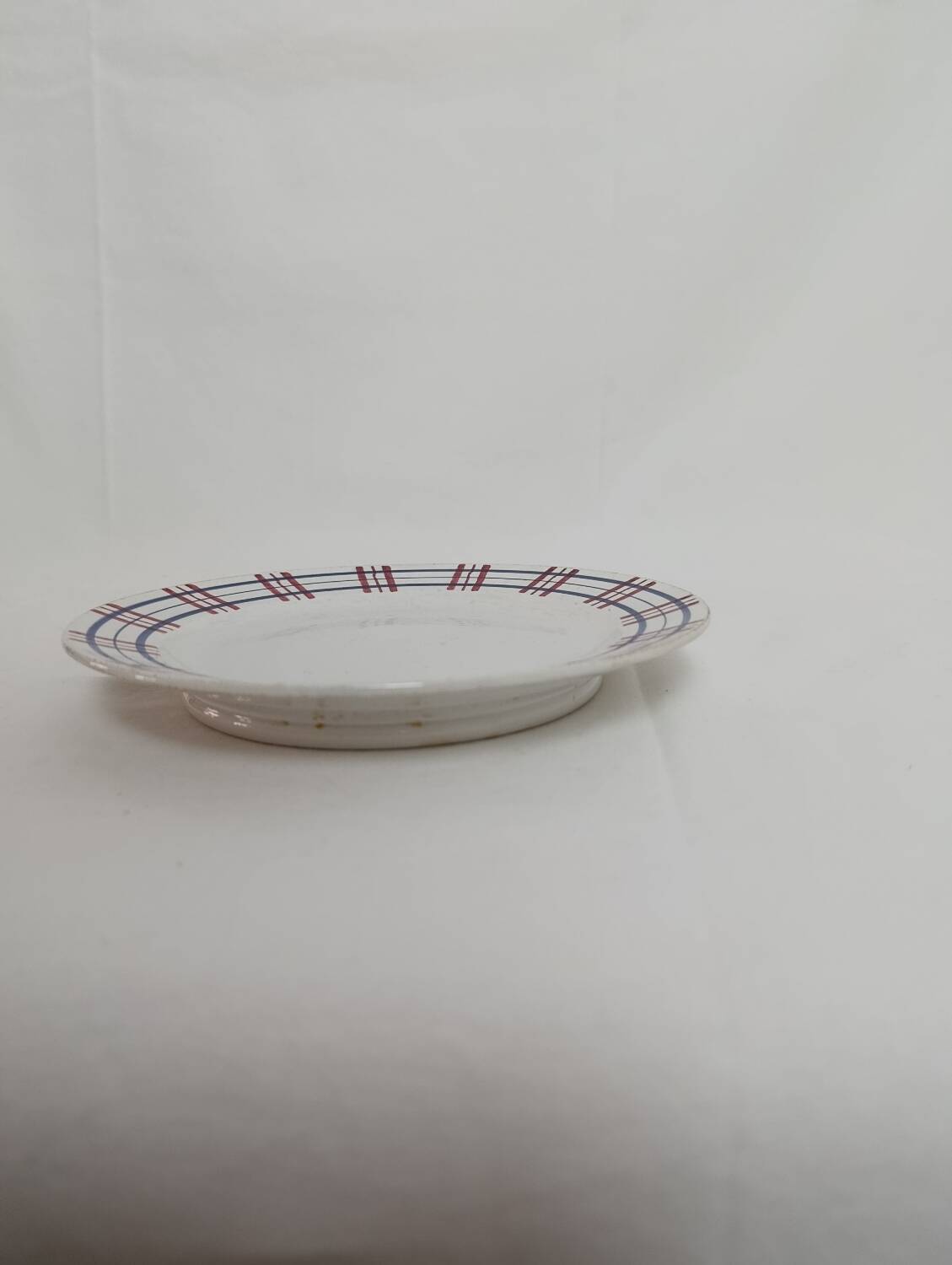 Plate Sarreguemines Poitou