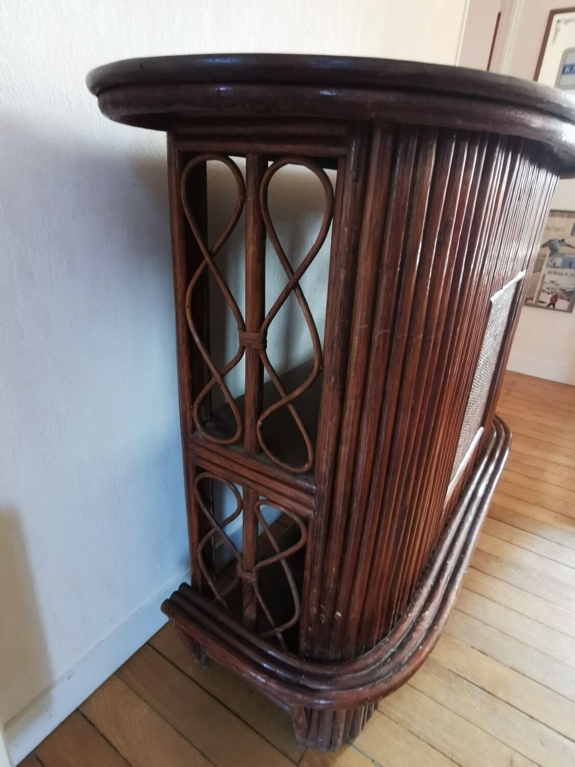 Wicker rattan counter bar 1970