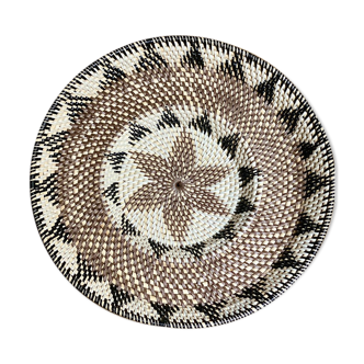 Ethnic round Balinese rattan tray - brown