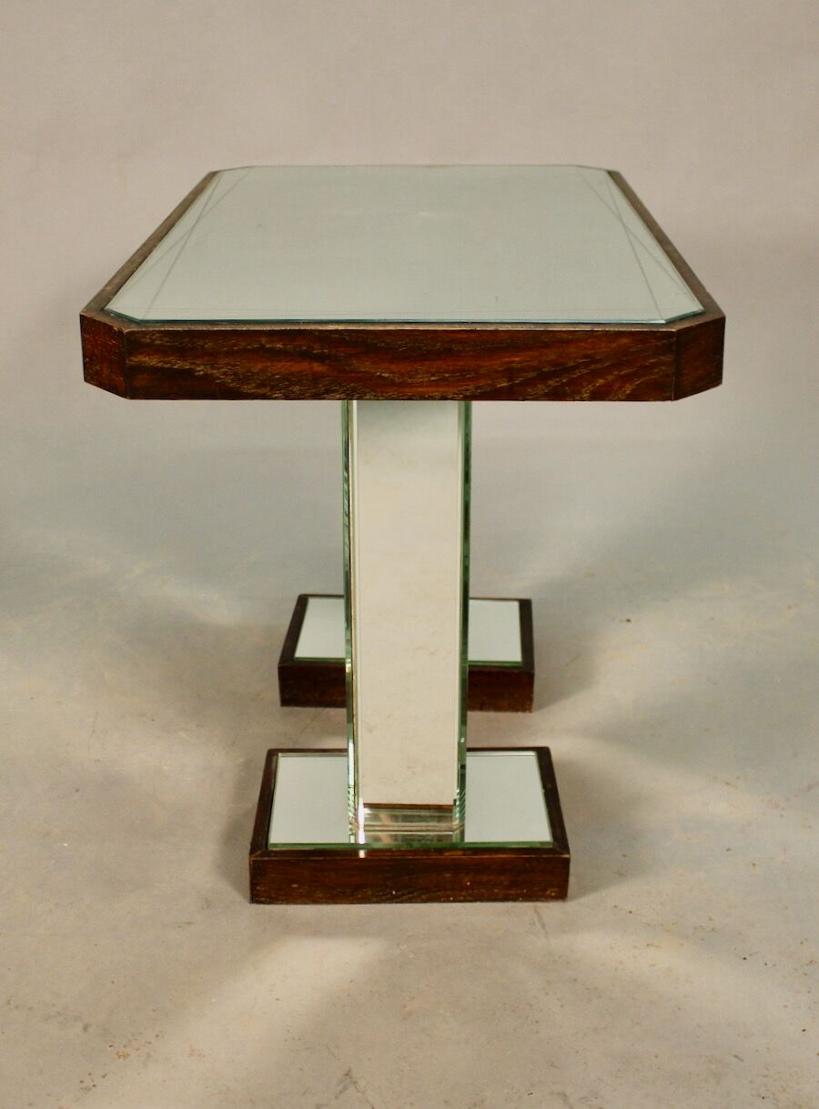 Mirror table from 1940 with two legs.