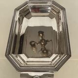 Dish in silver metal