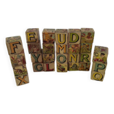 Lot de cubes en bois