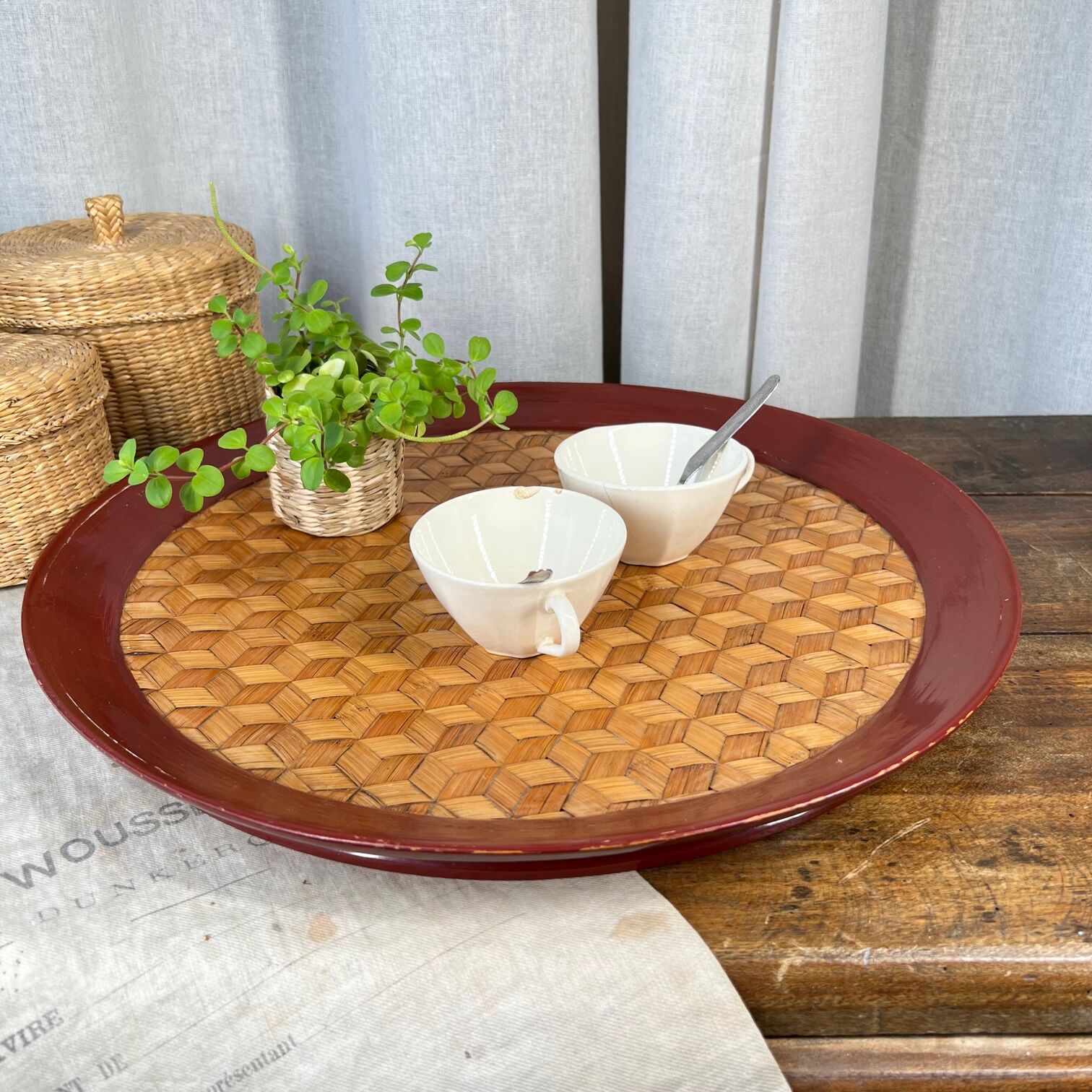 Ancient Asian tray in wicker and wood